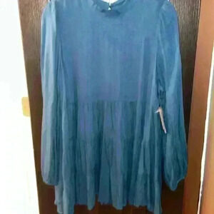 Destination Maternity blouse new with tag